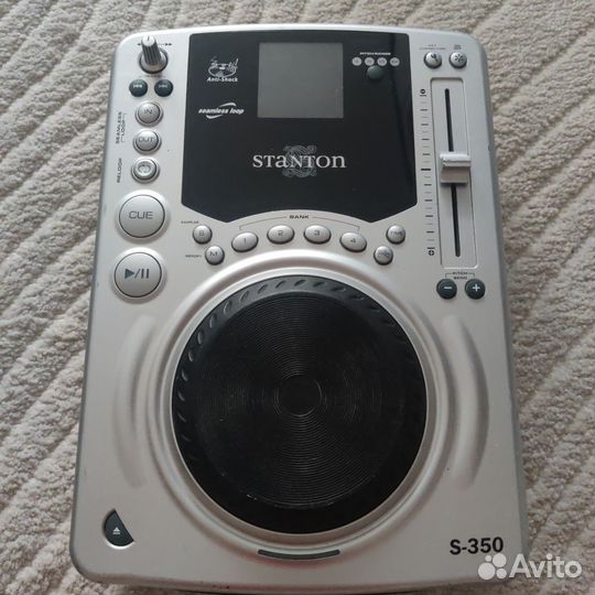 Dj контролер Stanton S-350