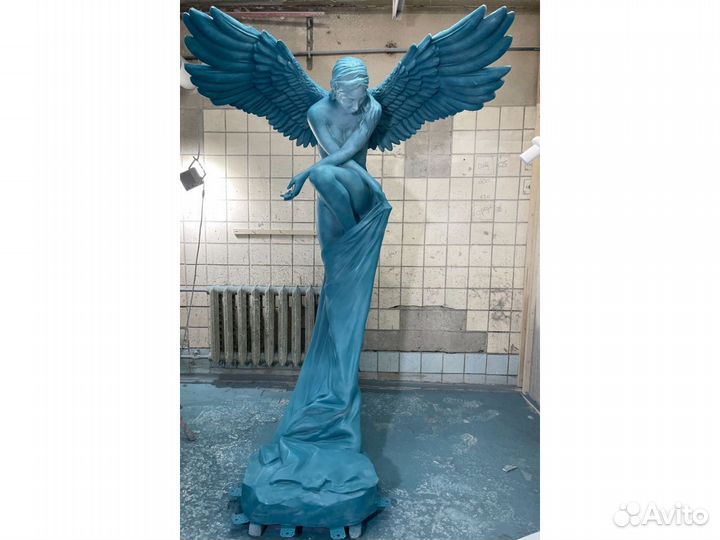 Современная скульптура Парящий Ангел 210 см