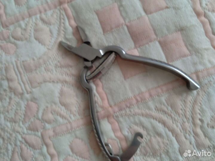 Щипцы педикюрные
