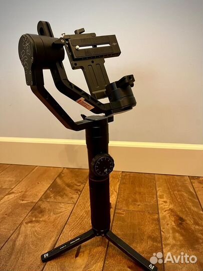 Стабилизатор Zhiyun crane 2