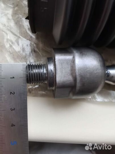 Рулевая тяга +наконеч.+пыльник Вольво 740 940 14мм