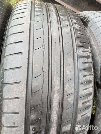 Yokohama BluEarth AE50 235/55 R18