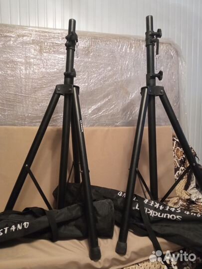 Музыкальное оборудование