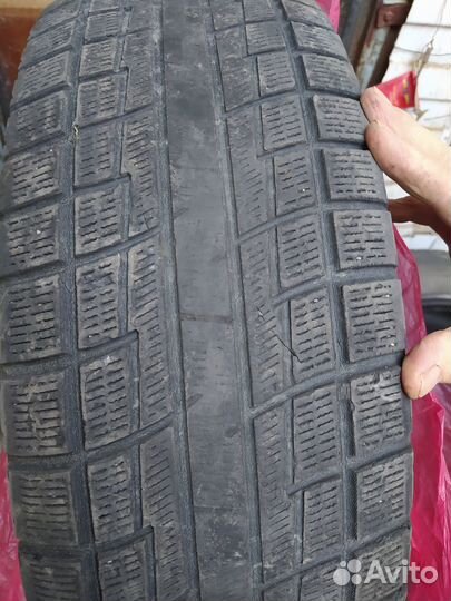 Yokohama Ice Guard IG30 215/55 R16