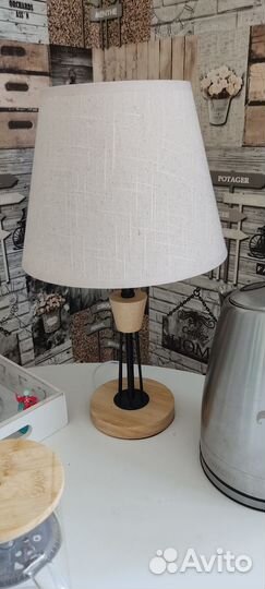 Лампа настольная