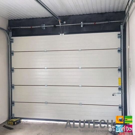 Гаражные ворота alutech