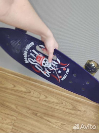 Пенниборд фиолетовый с ручкой и подсветкой колёс