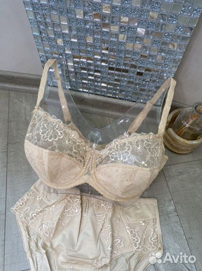 Бюстгальтер 75-100DE (новые )