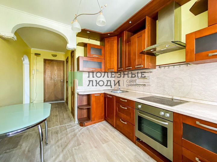 3-к. квартира, 81 м², 9/12 эт.