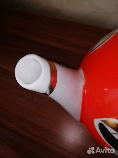 Фарфоровый чайник большой доливной. Полонне СССР