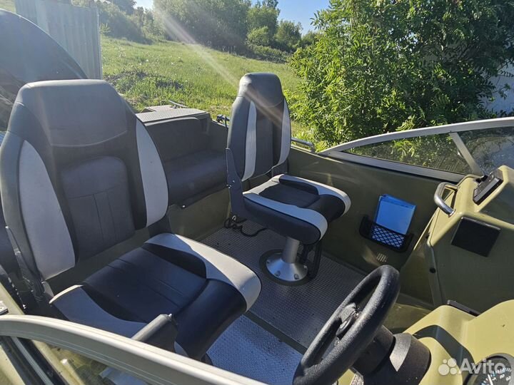 Продаю катер Grizzly 470 DC