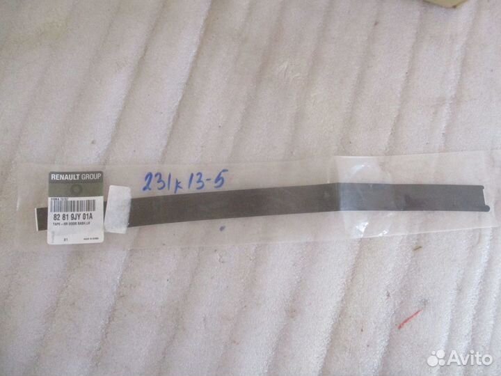 Наклейка рамки задней левой двери Renault Koleos