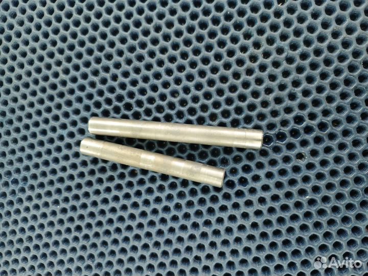 Suzuki GSX-R750 R731 вал вилок кпп