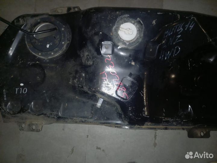 Топливный бак Toyota Vitz 4wd 1999-2005