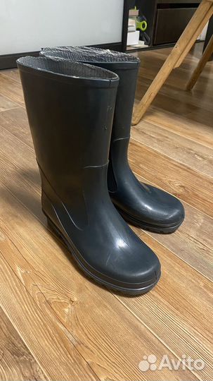 Женские резиновые сапоги