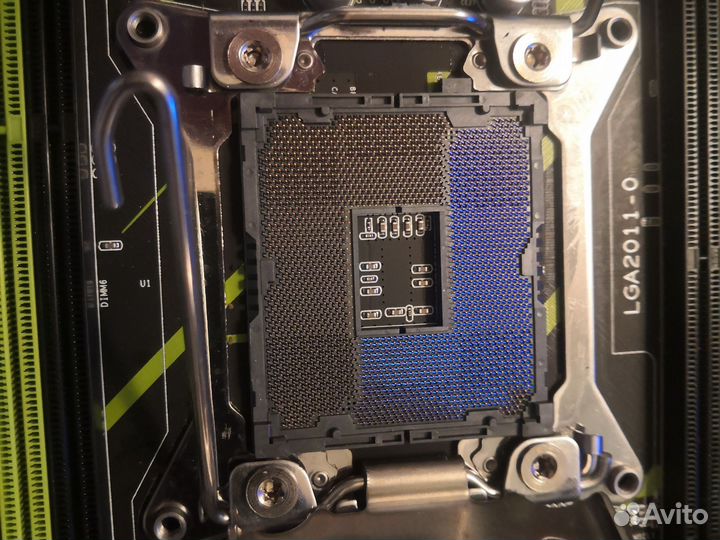 Материнская плата qiyida X79-6M