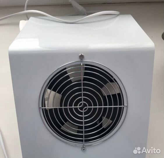 Вытяжка для маникюра