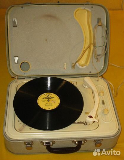 Проигрыватель ламповый 