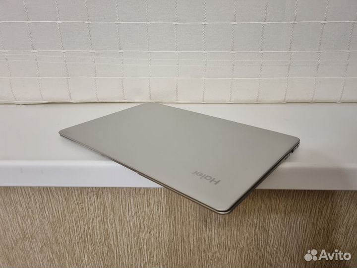 Ноутбук Haier 13.3