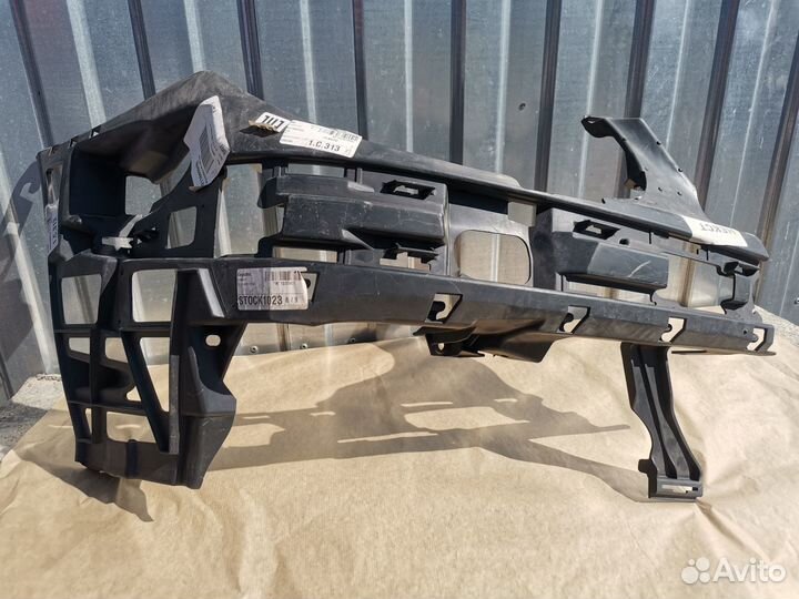 Каркас переднего бампера Мерседес w211