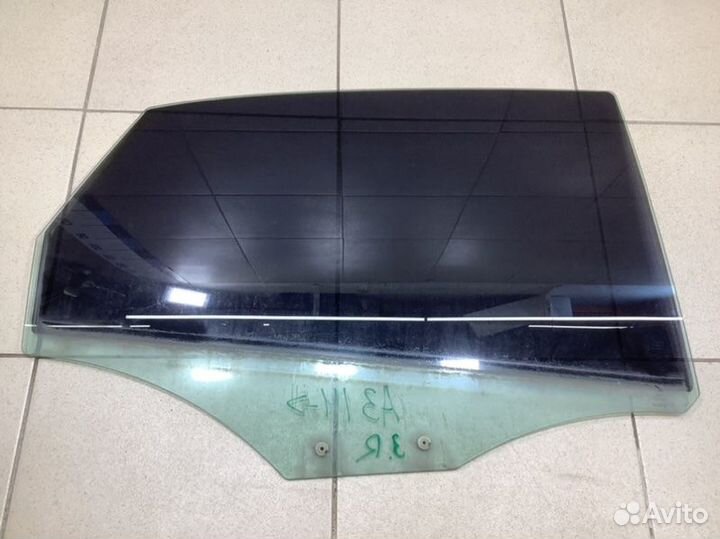 Стекло двери задней заднее правое Audi A3 8V czca