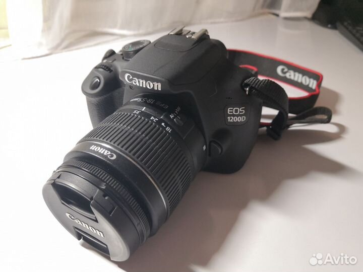 Зеркальный фотоаппарат canon eos1200d