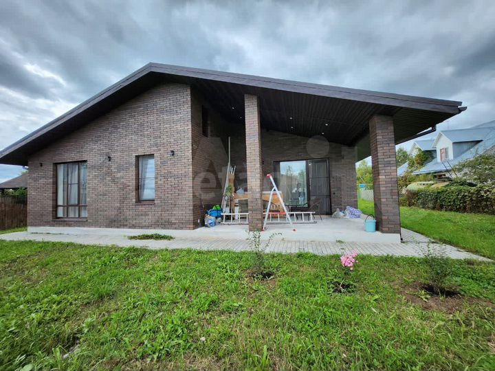 Дом 154,7 м² на участке 10 сот.