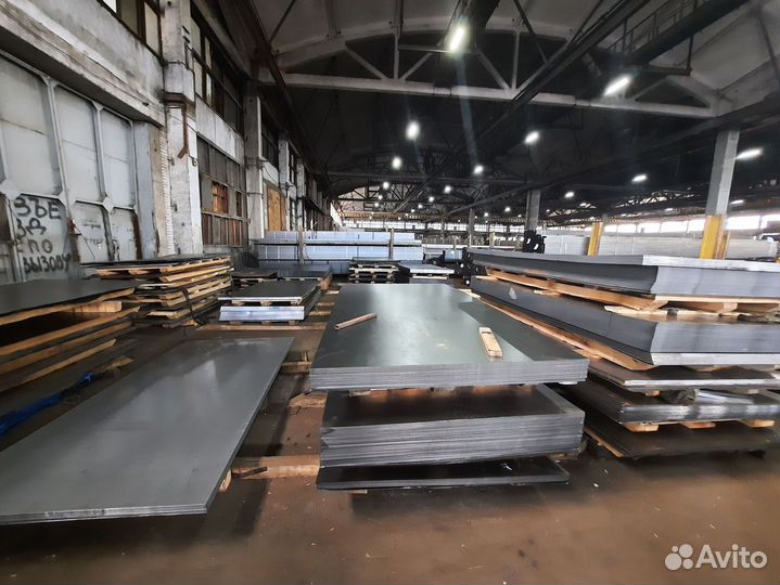 Лист горячекатаный с чечевичным рифл. 3х1250х2500