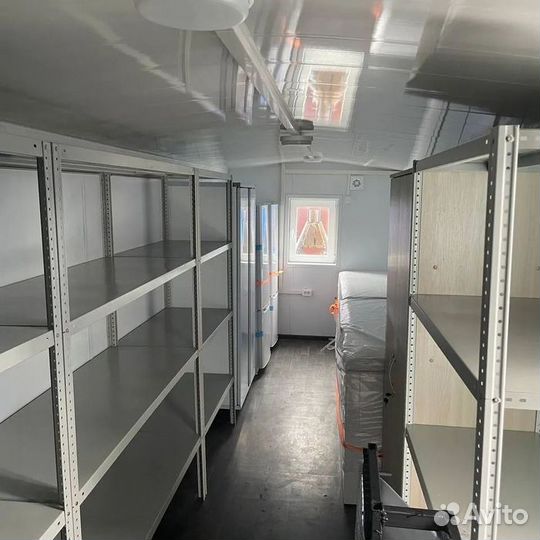 Вагон дома на колесах, полозьях