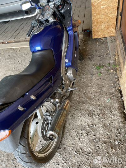 Продам Kawasaki ZZR 250