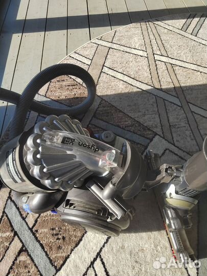 Пылесос dyson DC 23