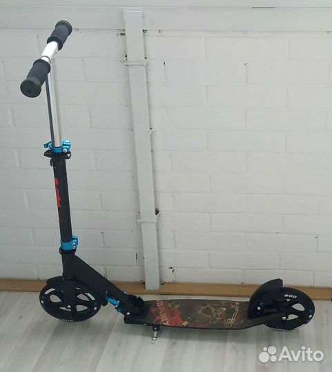 Двухколесный самокат Fish