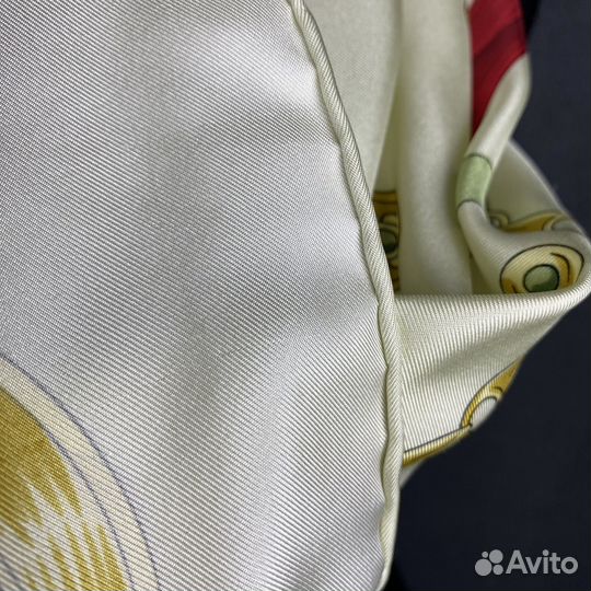 Огромный 100 нат.шелковый палантин