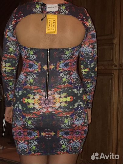 Платье новое яркое трикотажное