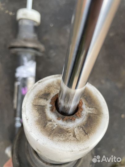 Амортизатор задний BMW Ф 10