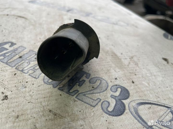 Лампочка Mitsubishi Outlander 1