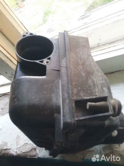 Корпус воздушного фильтра ваз 2112 б/у