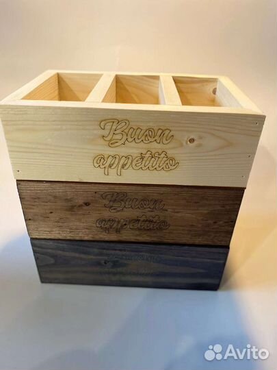 Салфетница из дерева