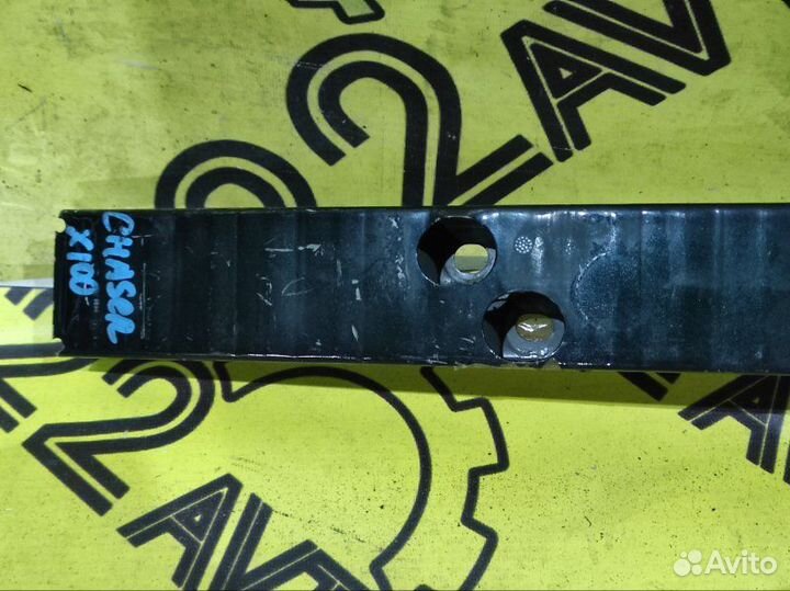 Усилитель бампера задний Toyota Chaser JZX100