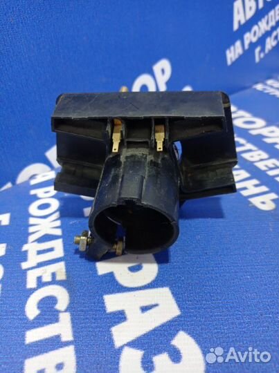 Крепление подрулевых переключателей Renault Logan