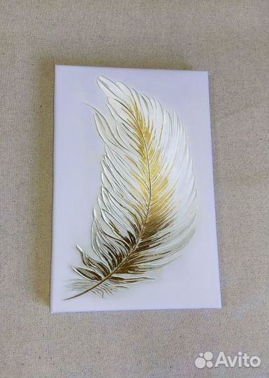Картина перо на холсте