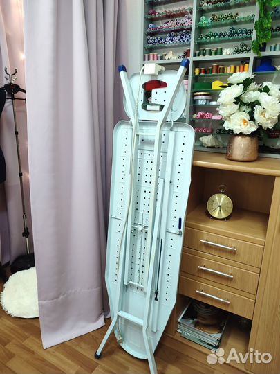 Большая гладильная регулирующаяся доска с розеткой