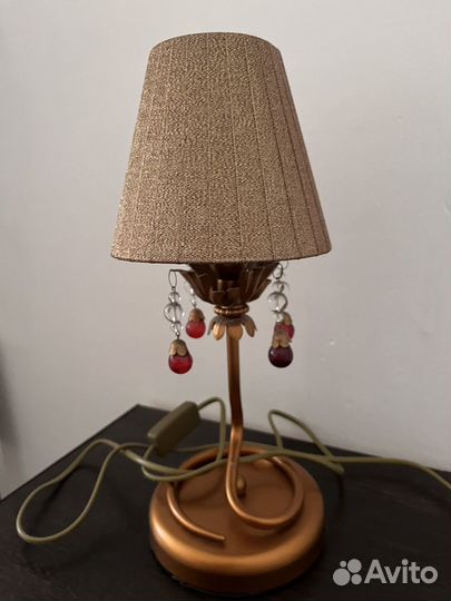 Лампа настольная светильник