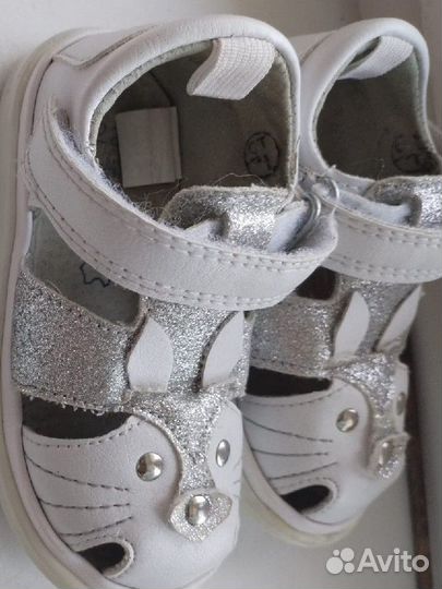 Сандалии для девочки 22 размер