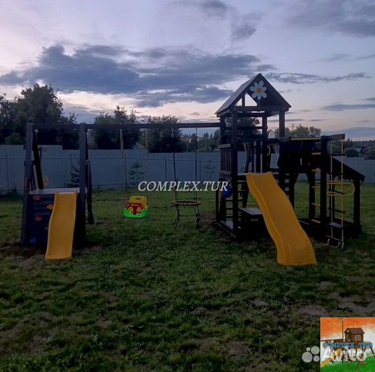 Детская площадка без заноз