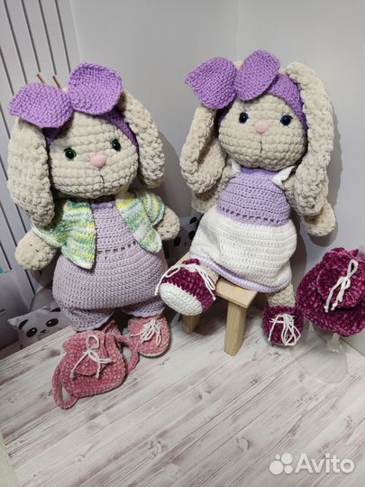Заяц вязаный ручной работы
