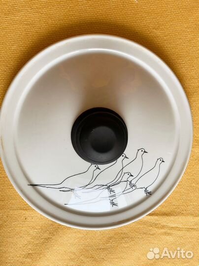 Кастрюля чугунная с крышкой