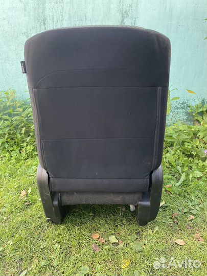 Кресло водительское на Nissan X-Treil