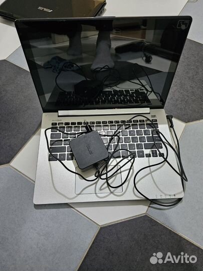 Ноутбук asus