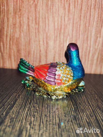 Шкатулка, статуэтка, монетница 